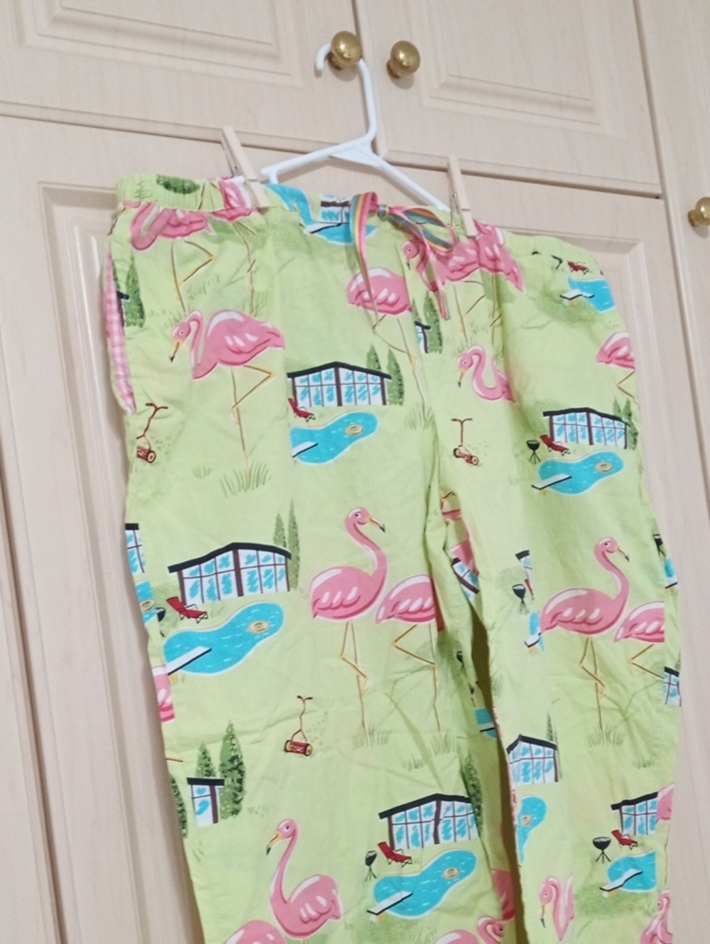 Vintage Women's Nick And Nora Flamingo Print Pajama Pants - Pink on Light Green - Picture 3 of 5